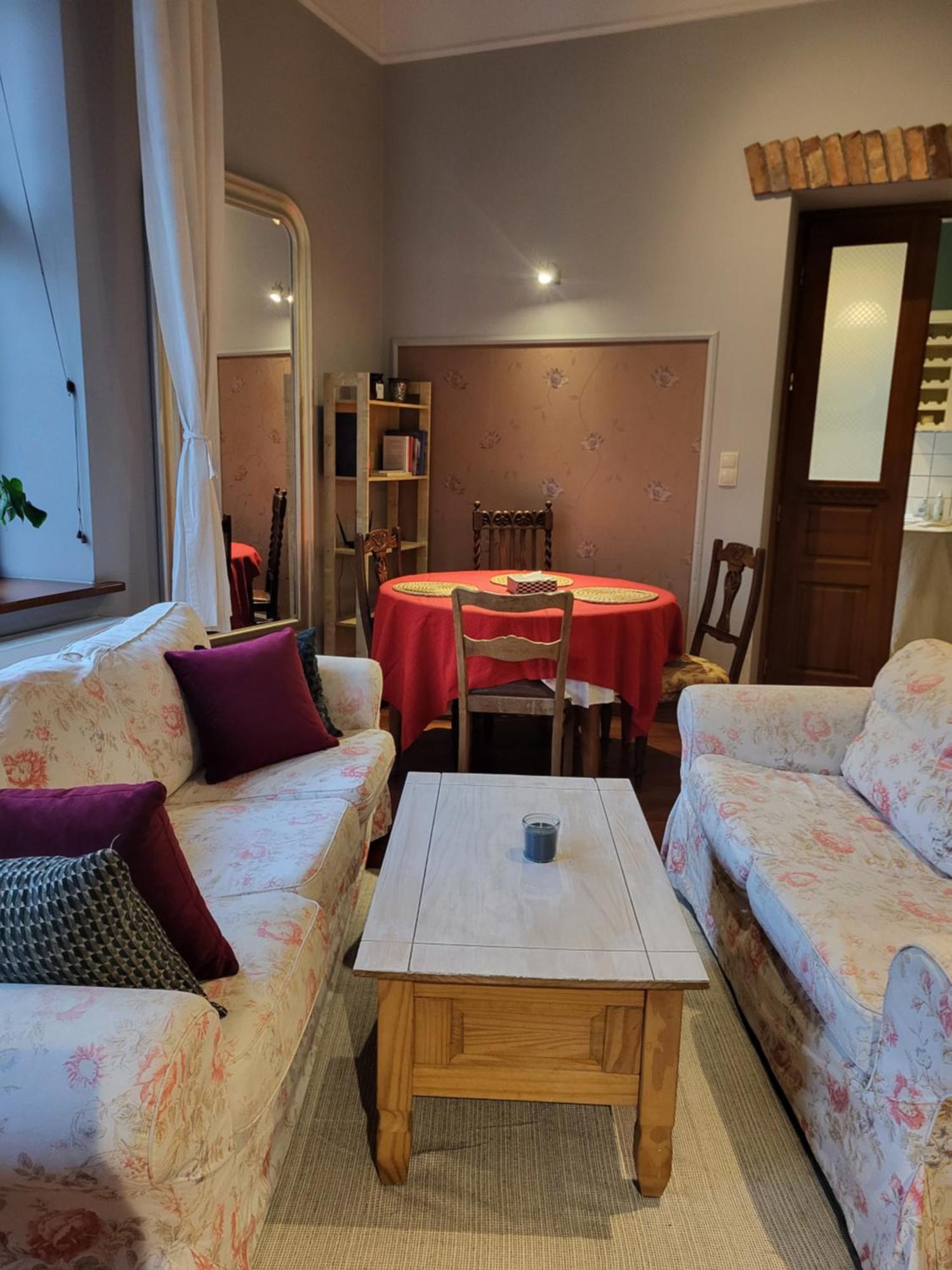 טארנאו Charlotte Apartment מראה חיצוני תמונה
